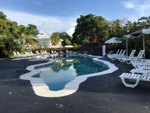 Jamaica Palace Hotel